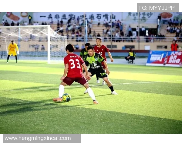 不带丁字的足球明星们如何在绿茵场上展现独特魅力与风采