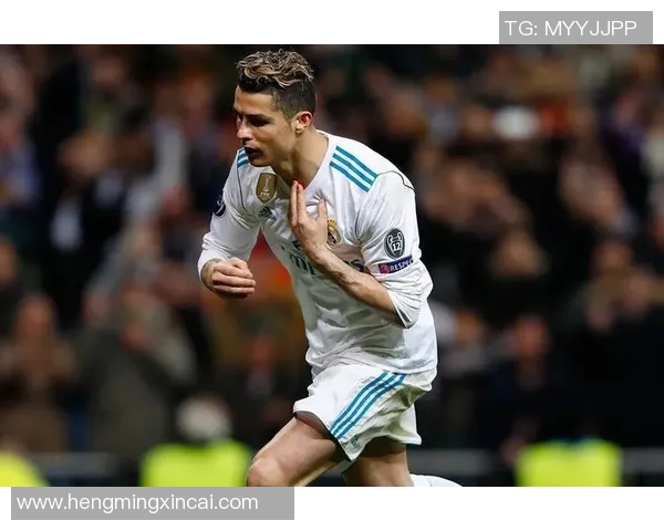 足球场上的巨力之星力量与技巧并存的传奇球员们